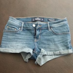 Women's Hollister shorts